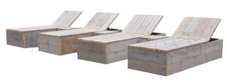 Deze houten ligbedden hebben een verstelbaar hoofdeinde.